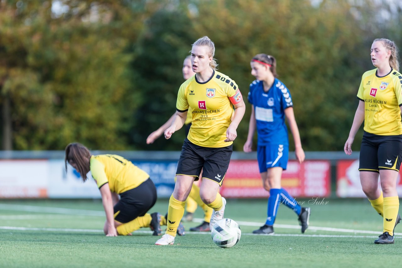 Bild 134 - F SSC Hagen Ahrensburg - SV Frisia 03 Risum-Lindholm : Ergebnis: 2:0